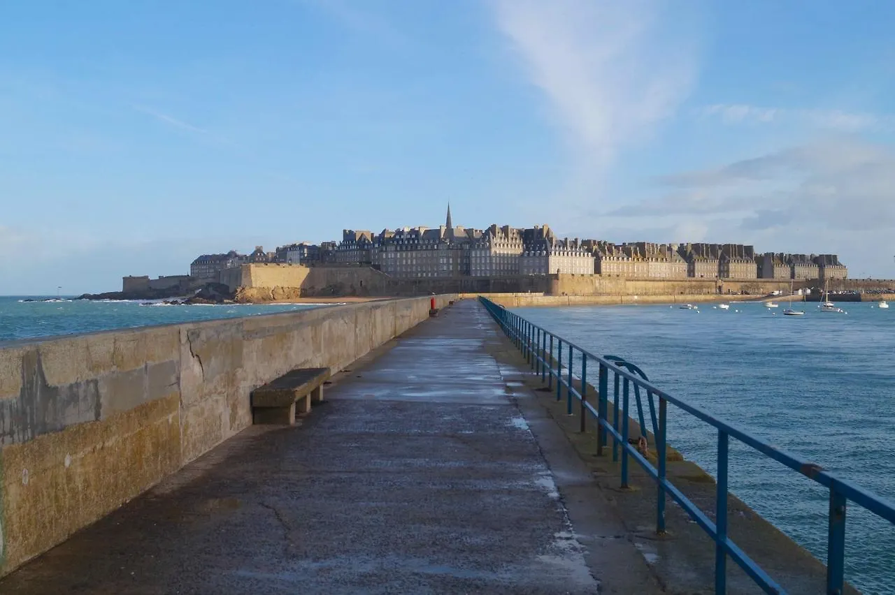 Apartament Saint Malo Courtoisville Francja